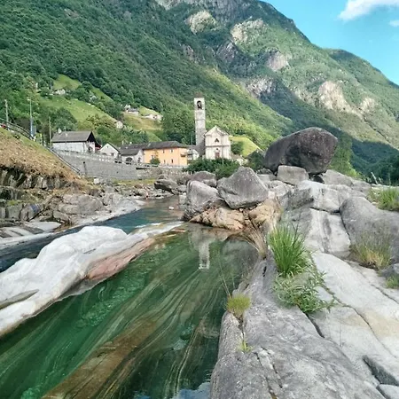 I Viaggi Del Lea, Self Check-in 3* Cadenazzo